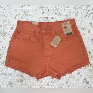Women’s high waisted Levi’s 501 shorts size 28